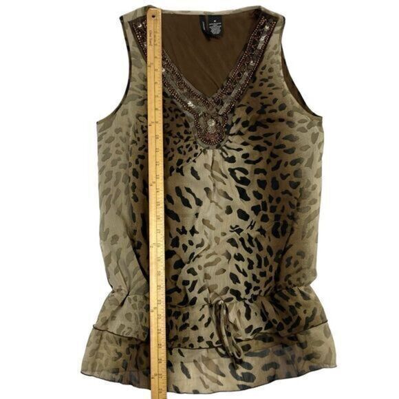 New Direction Sleeveless Blouse Womens Size Medium Leopard Print Embellished Top - Picture 10 of 12